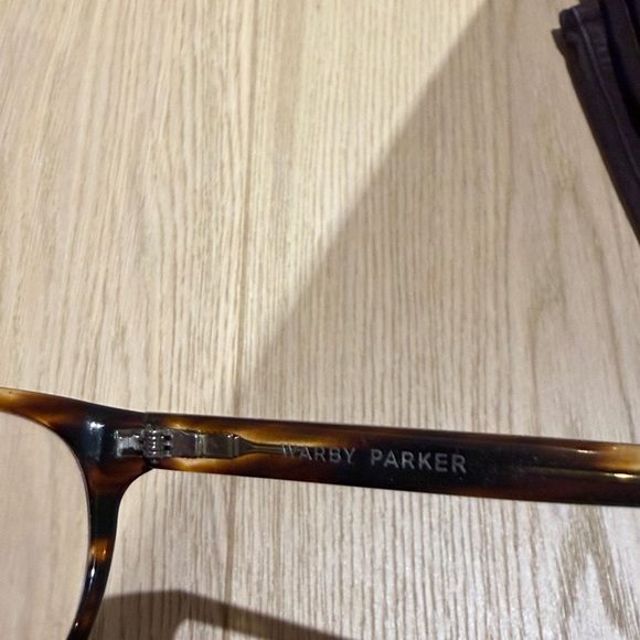 Warby Parker Percey Tortoise Glasses - Picture 3 of 4